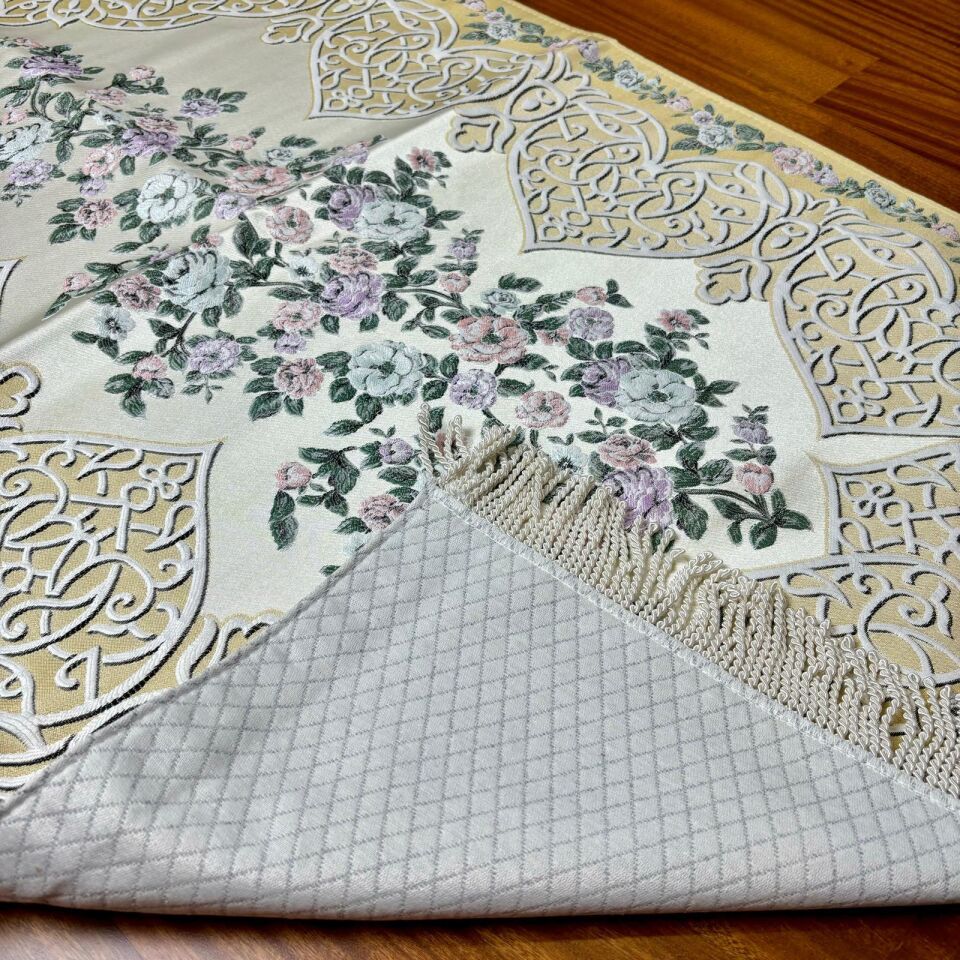 Goblen Desenli Saten Dokuma Seccade Sarı