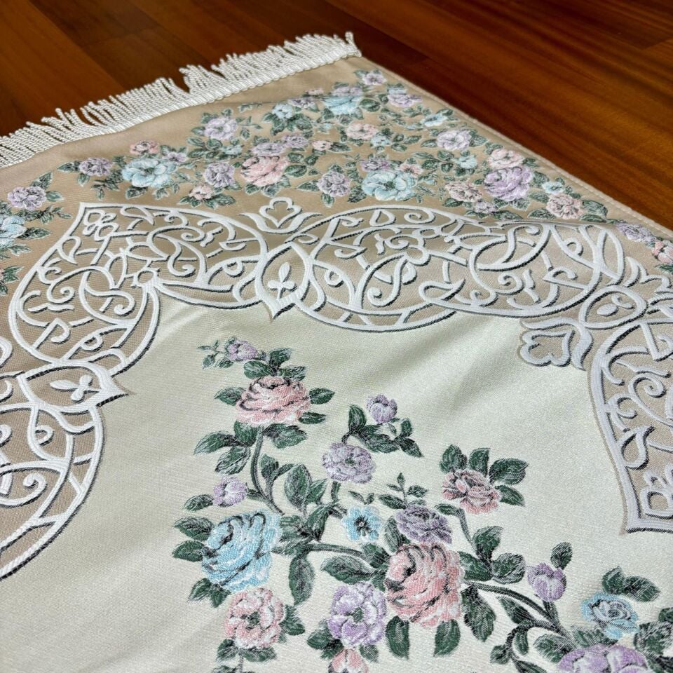 Goblen Desenli Saten Dokuma Seccade Bej