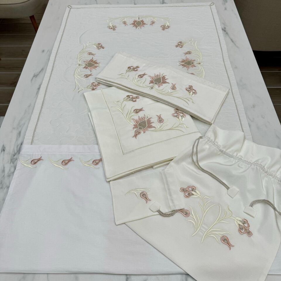 Hatayi Nakışlı 5 Parça Seccade/Bohça Takımı Ekru