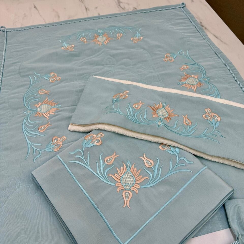 Hatayi Nakışlı 5 Parça Seccade/Bohça Takımı Cam Göbeği