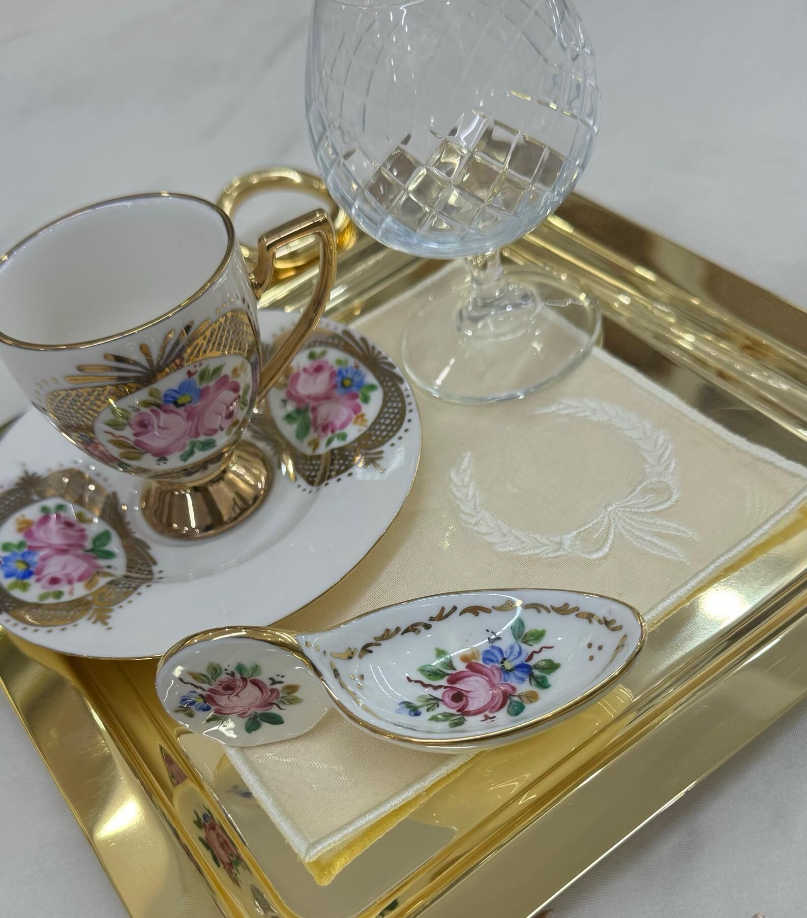 El Boyaması Kaşık Lokumluk Beyaz