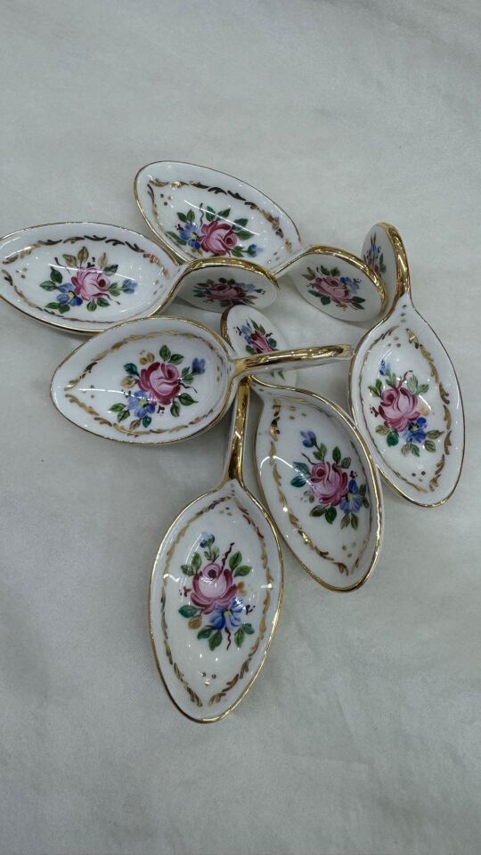 El Boyaması Kaşık Lokumluk Beyaz