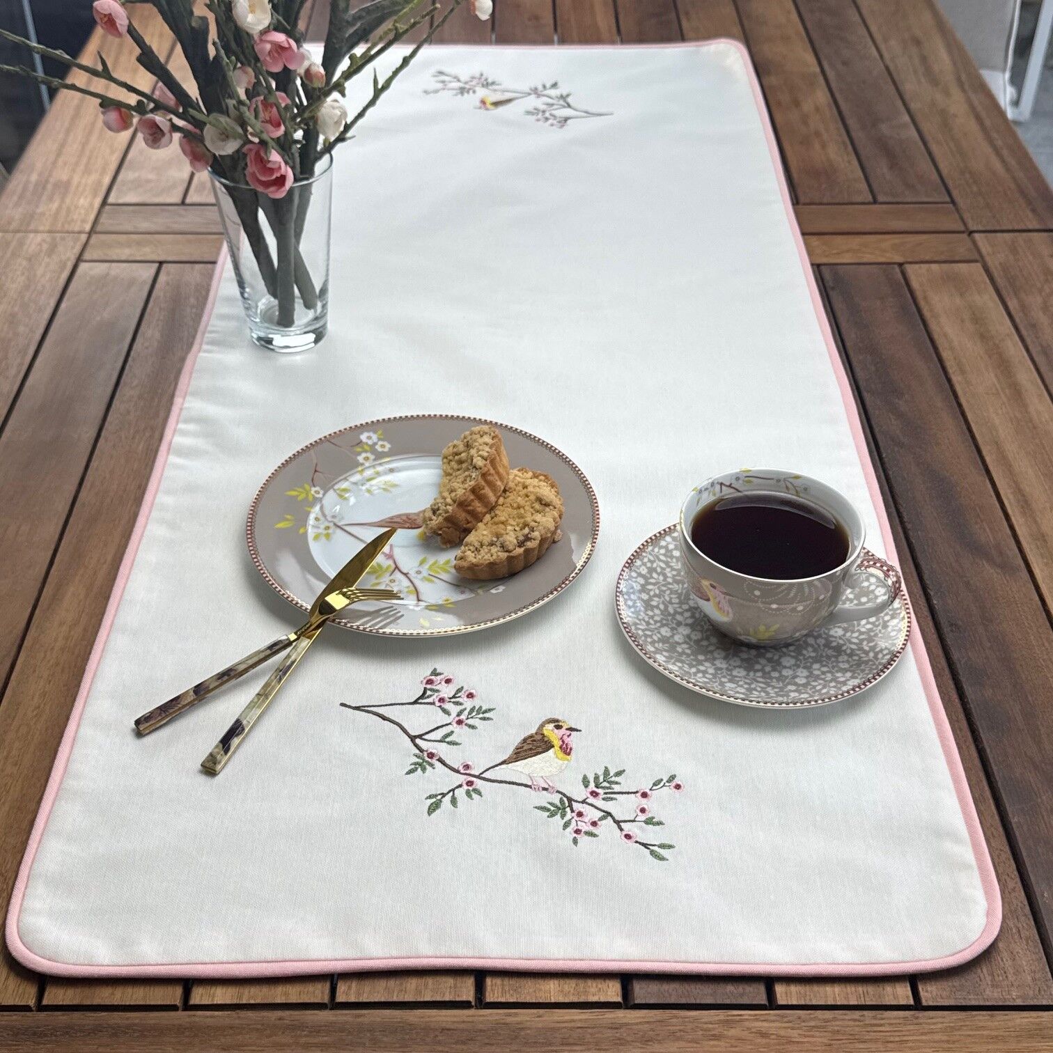 Kuş Nakışlı Astarlı/Biyeli Runner Ekru