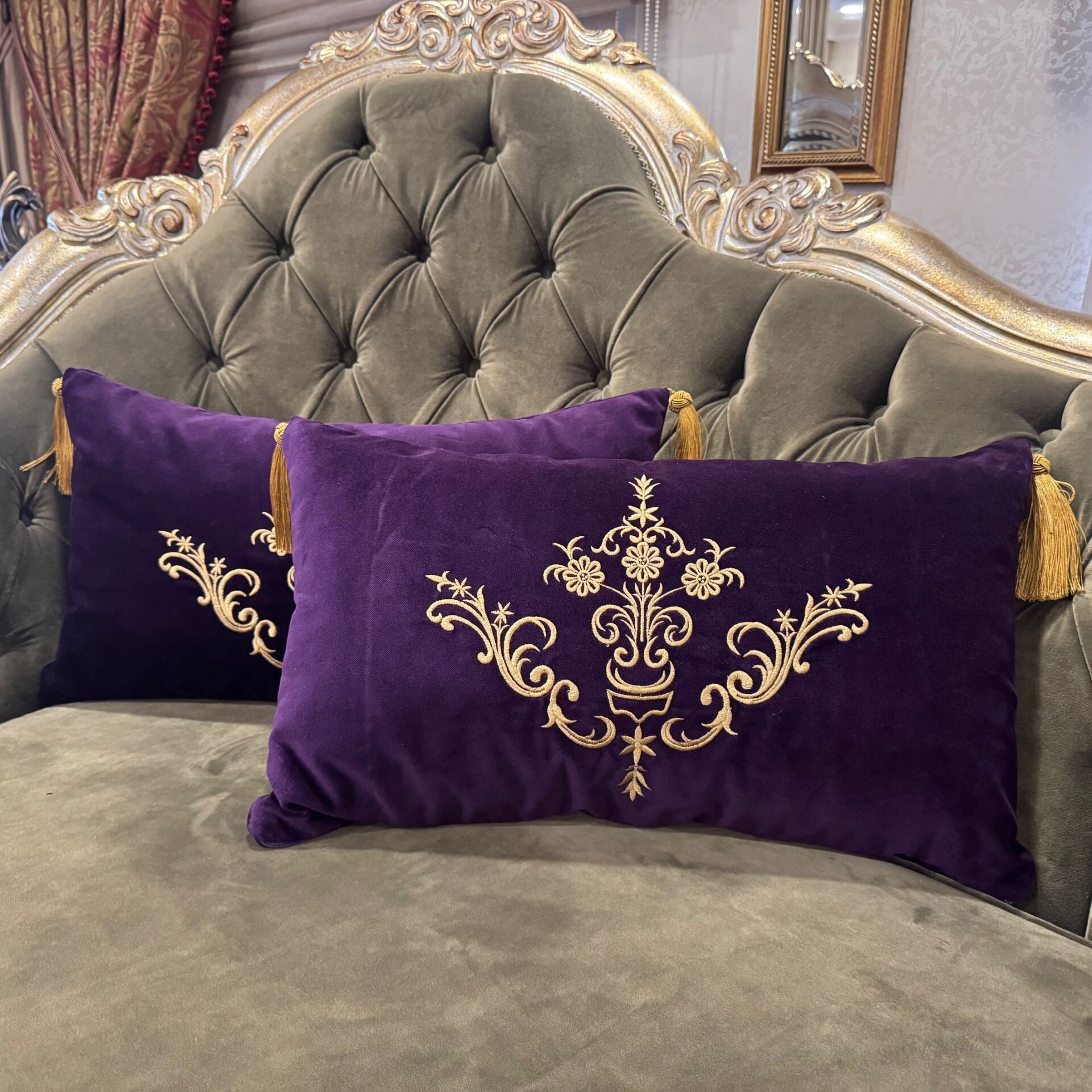 Sarma Nakışlı Mor Kadife 2'li Kırlent Kılıfı