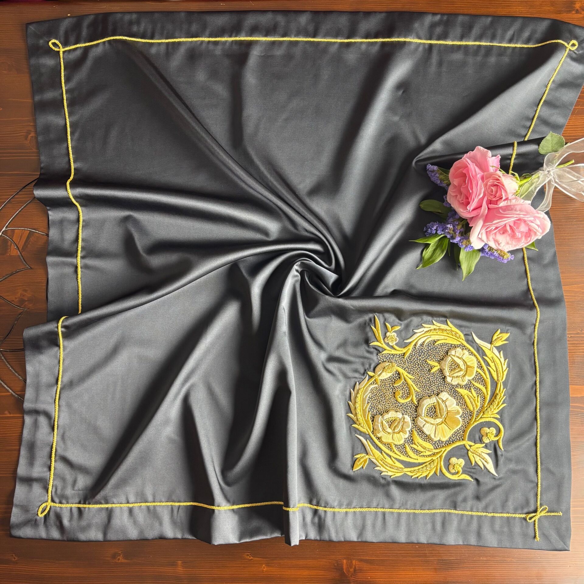 El İşlemesi Dival İşi İpek Bohça