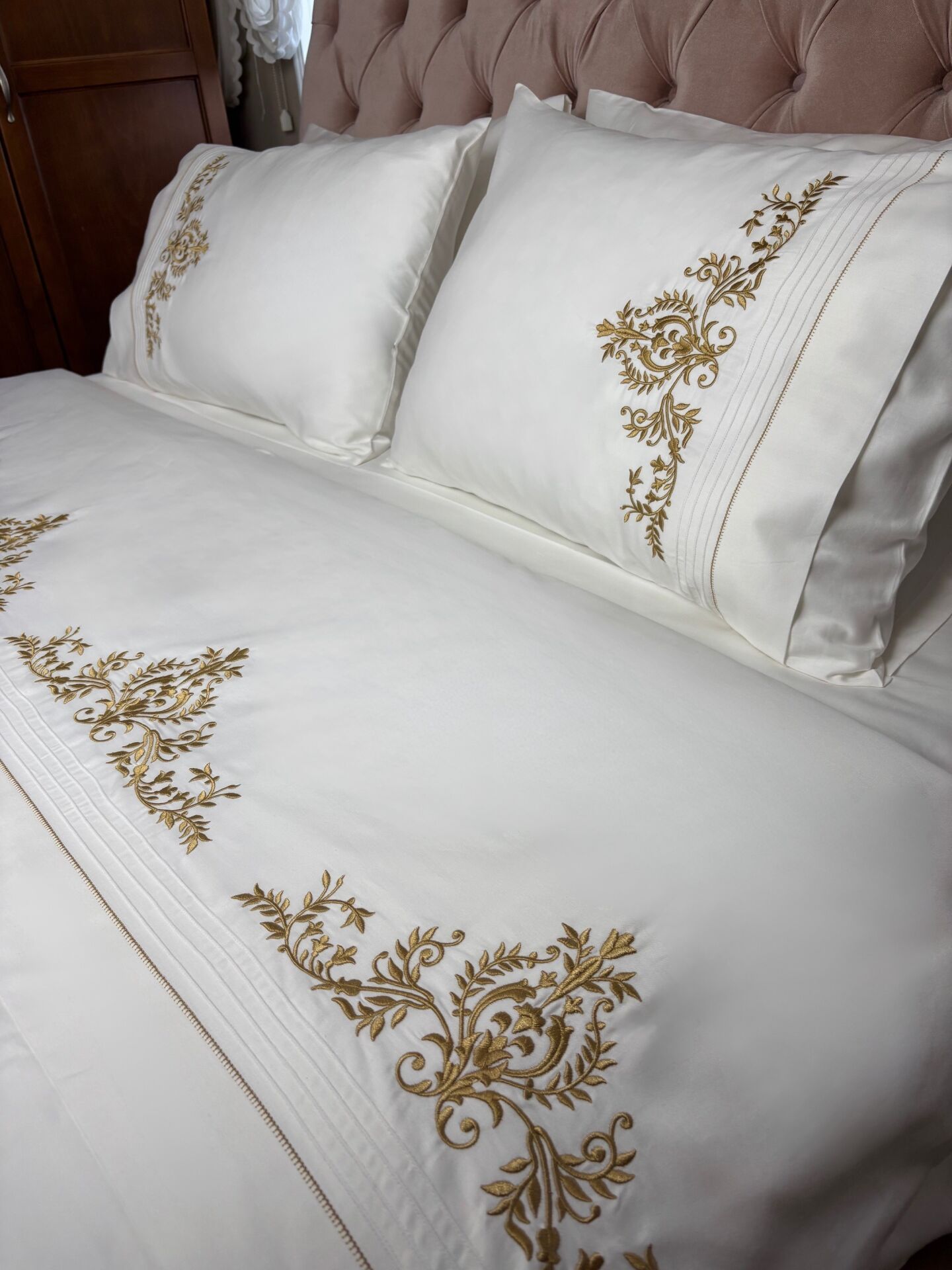 Klasik Sarma Nakışlı Nevresim Takımı Gold