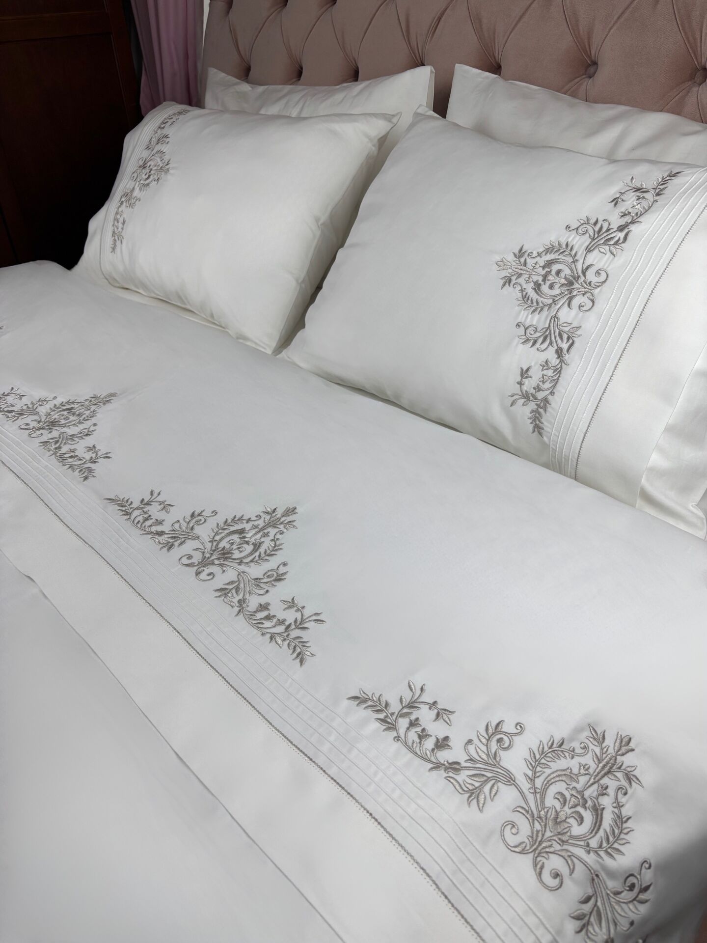 Klasik Sarma Nakışlı Nevresim Takımı Gri