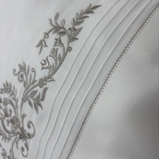 Klasik Sarma Nakışlı Nevresim Takımı Gri