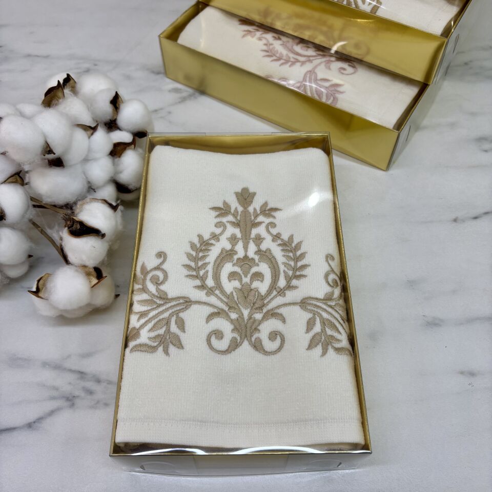 Sarma Nakışlı Kadife Havlu Vizon