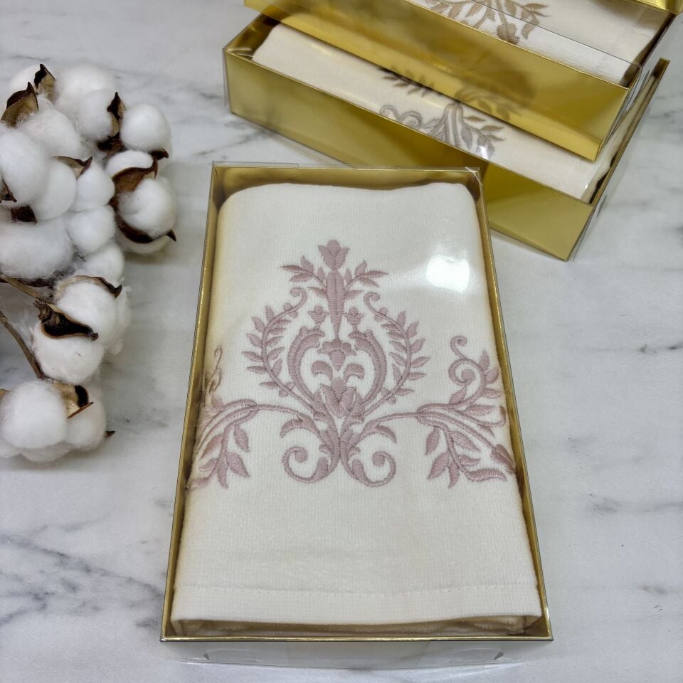 Sarma Nakışlı Kadife Havlu Pudra