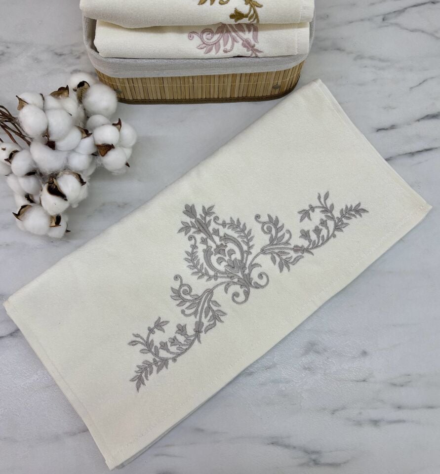 Sarma Nakışlı Kadife Havlu Gri