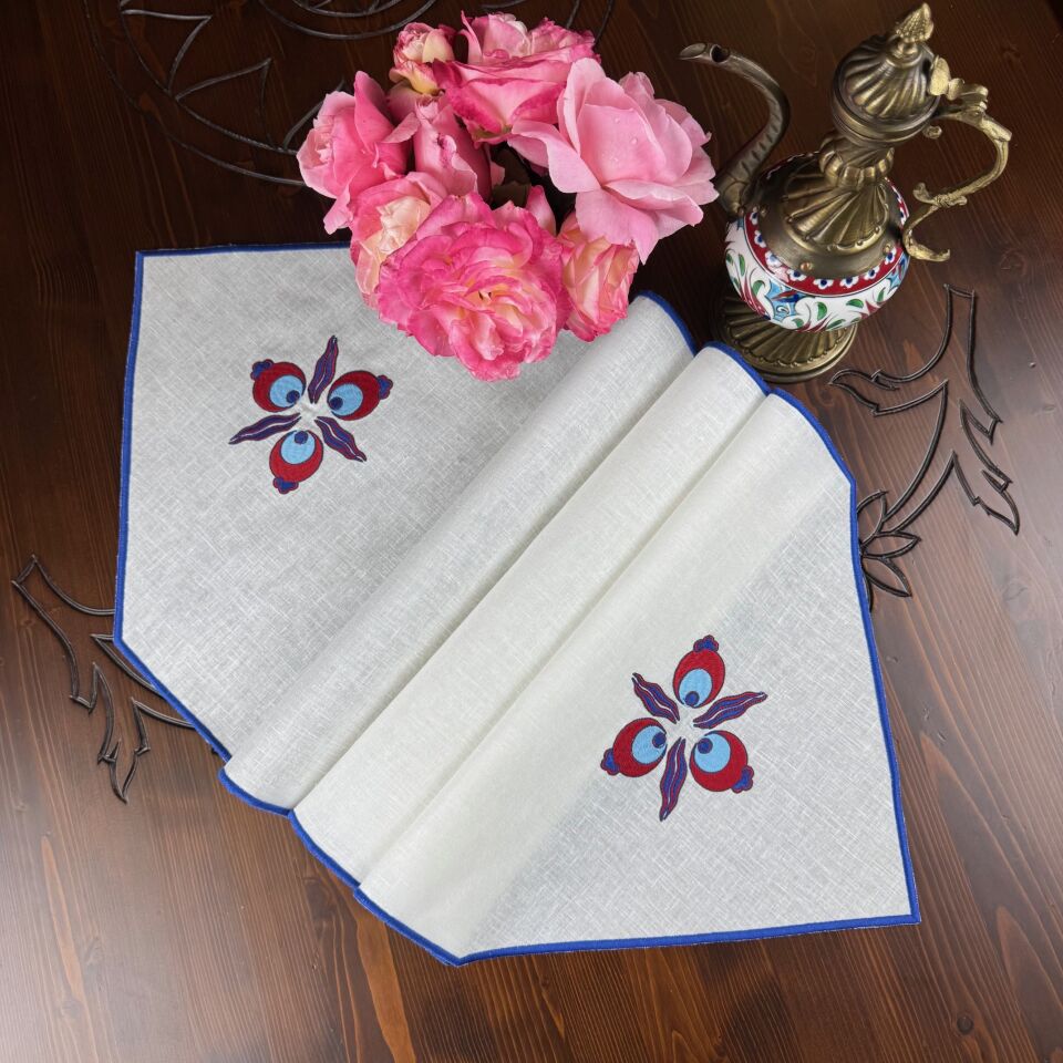 Çintemani İşlemeli Keten Runner