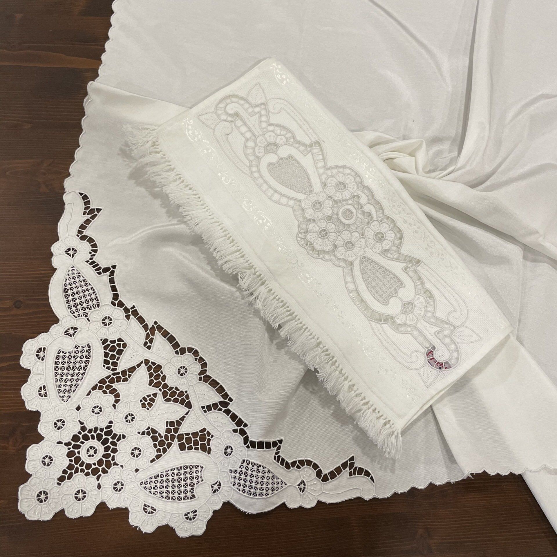 Beyaz İş Bohça-Havlu