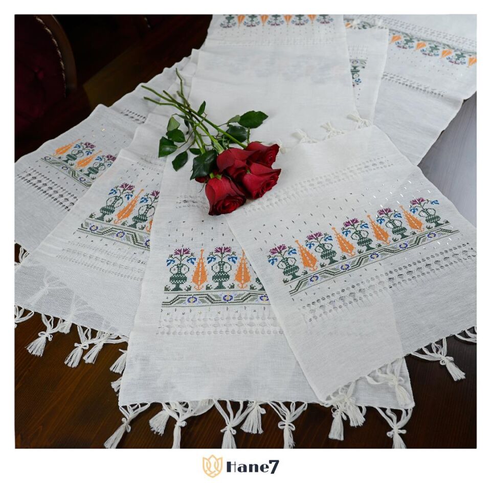 Ajurlu Dokuma Üzerine Kaneviçe Tel Kırma El İşlemesi Örtü Büyük Boy