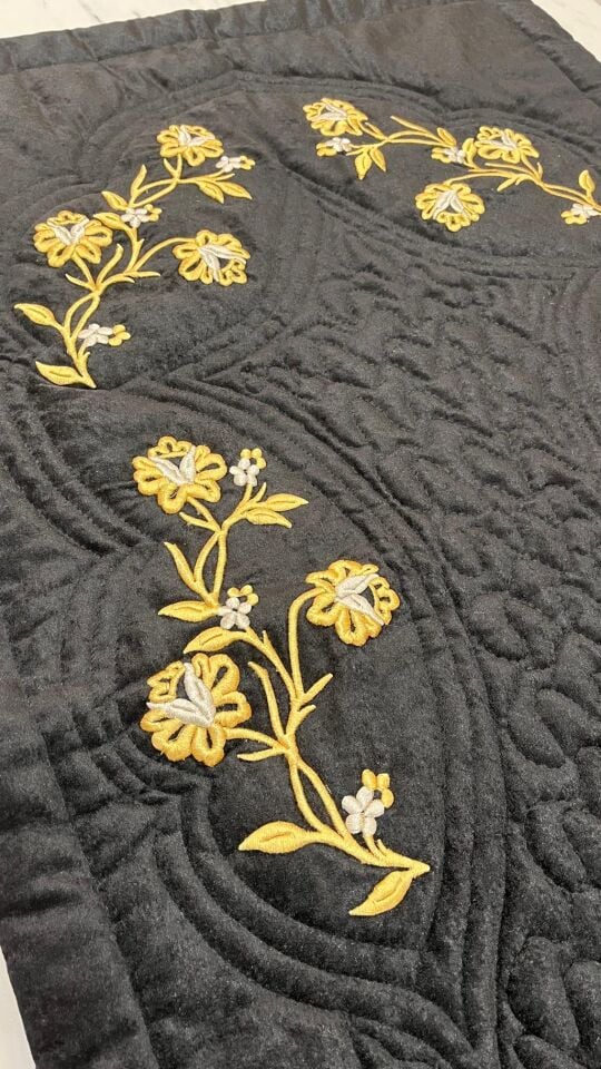 Maraş İşi Siyah Renk Kadife Seccade