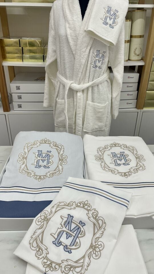 Kişiye Özel Monogram Çift Kişilik Nevresim Takımı Çelenk Modelleri