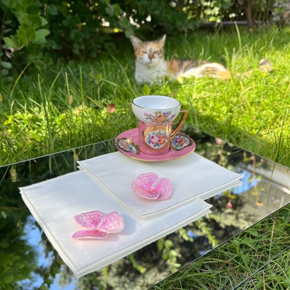 Peony İşlemeli Boyutlu 2'li Kokteyl Peçetesi