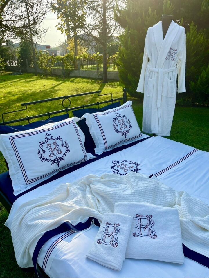 Kişiye Özel Monogram Çift Kişilik Nevresim Takımı
