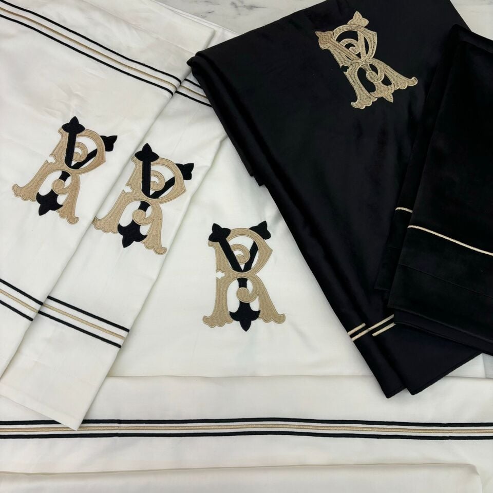 Kişiye Özel Monogram Çift Kişilik Nevresim Takımı