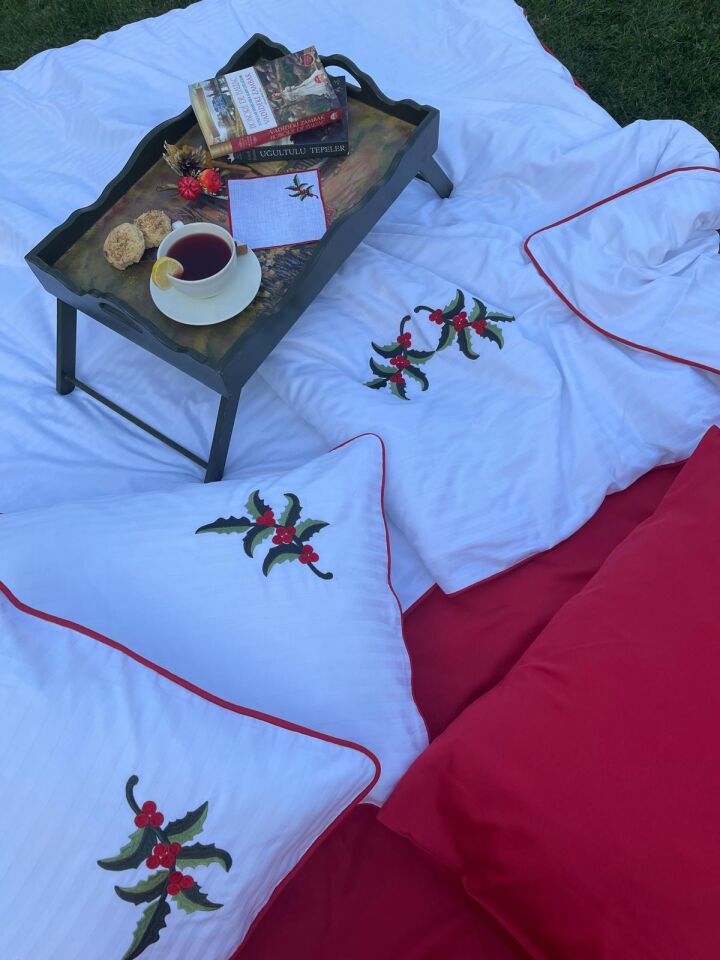 Kokina Nakışlı Nevresim Takımı