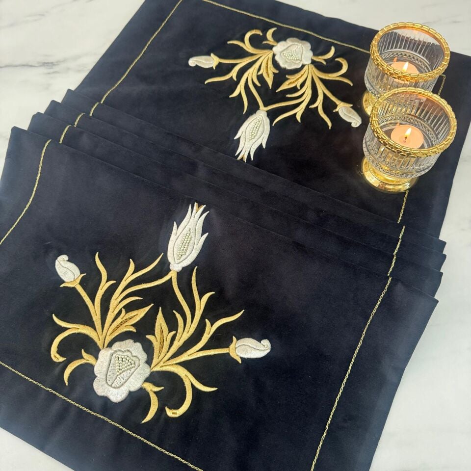 Siyah Kadife Sim Sırma Lale Nakışlı Runner