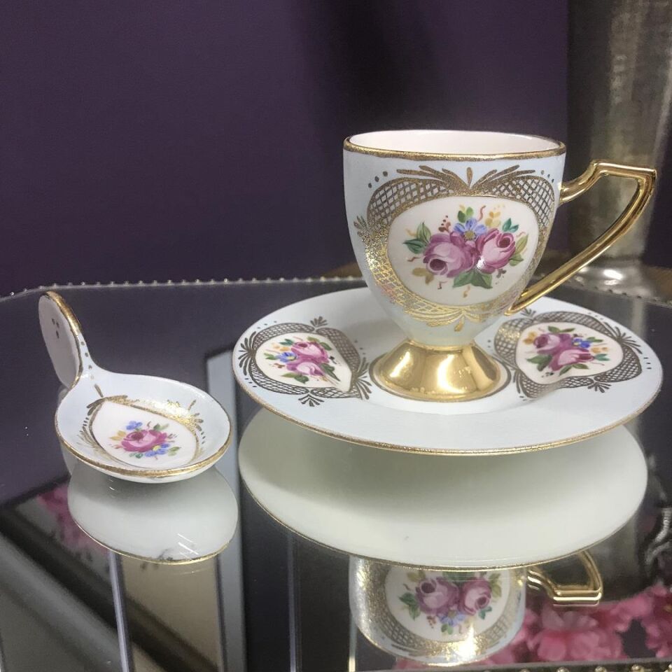 El Boyaması Hande Fincan Beyaz