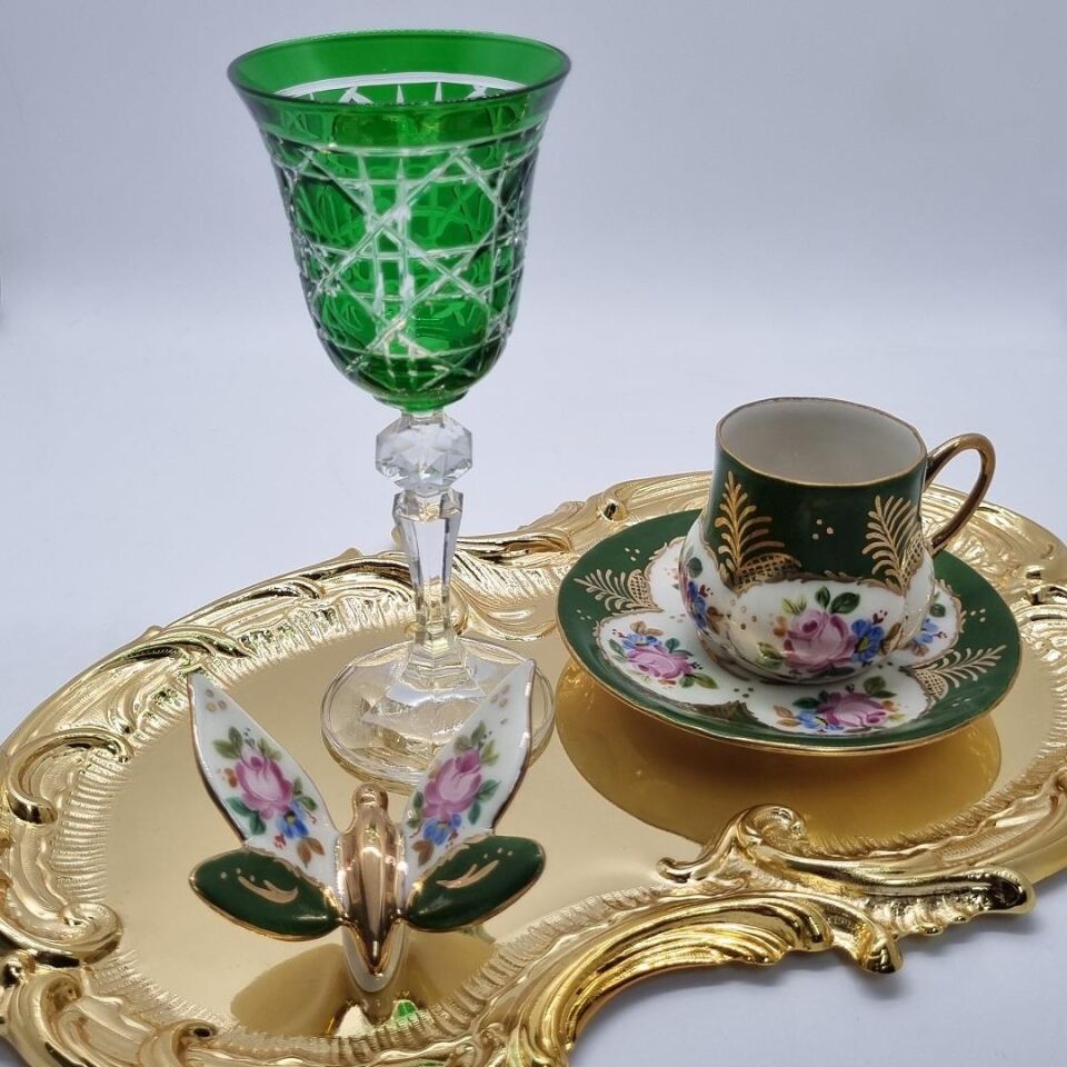 El Boyaması Porselen Kelebek Yeşil