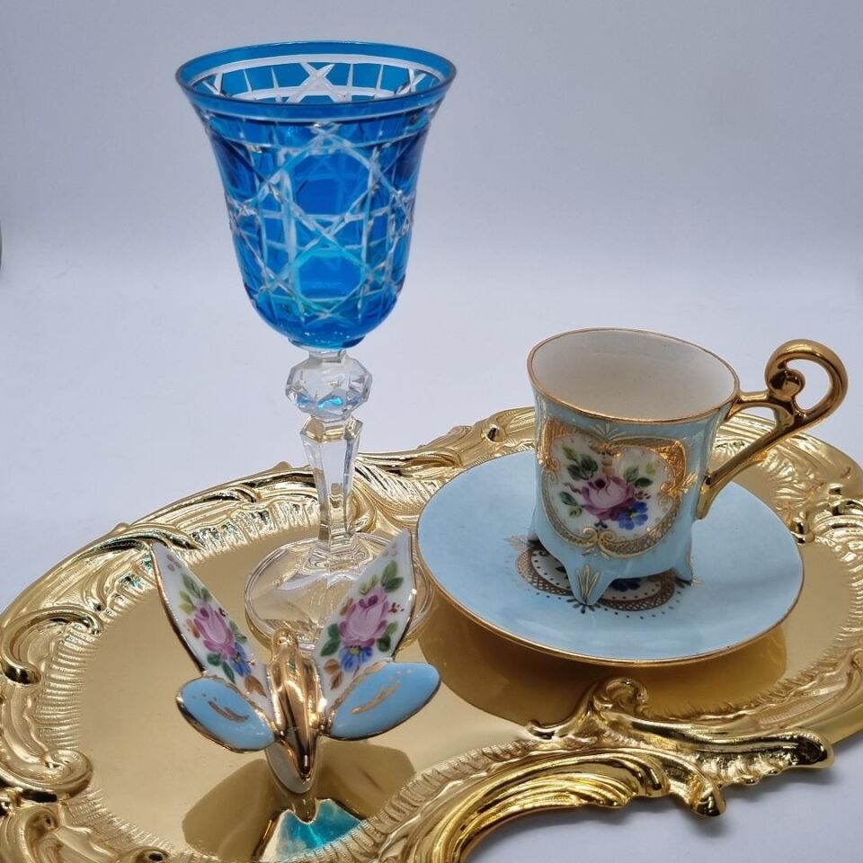 El Boyaması Porselen Kelebek Mavi