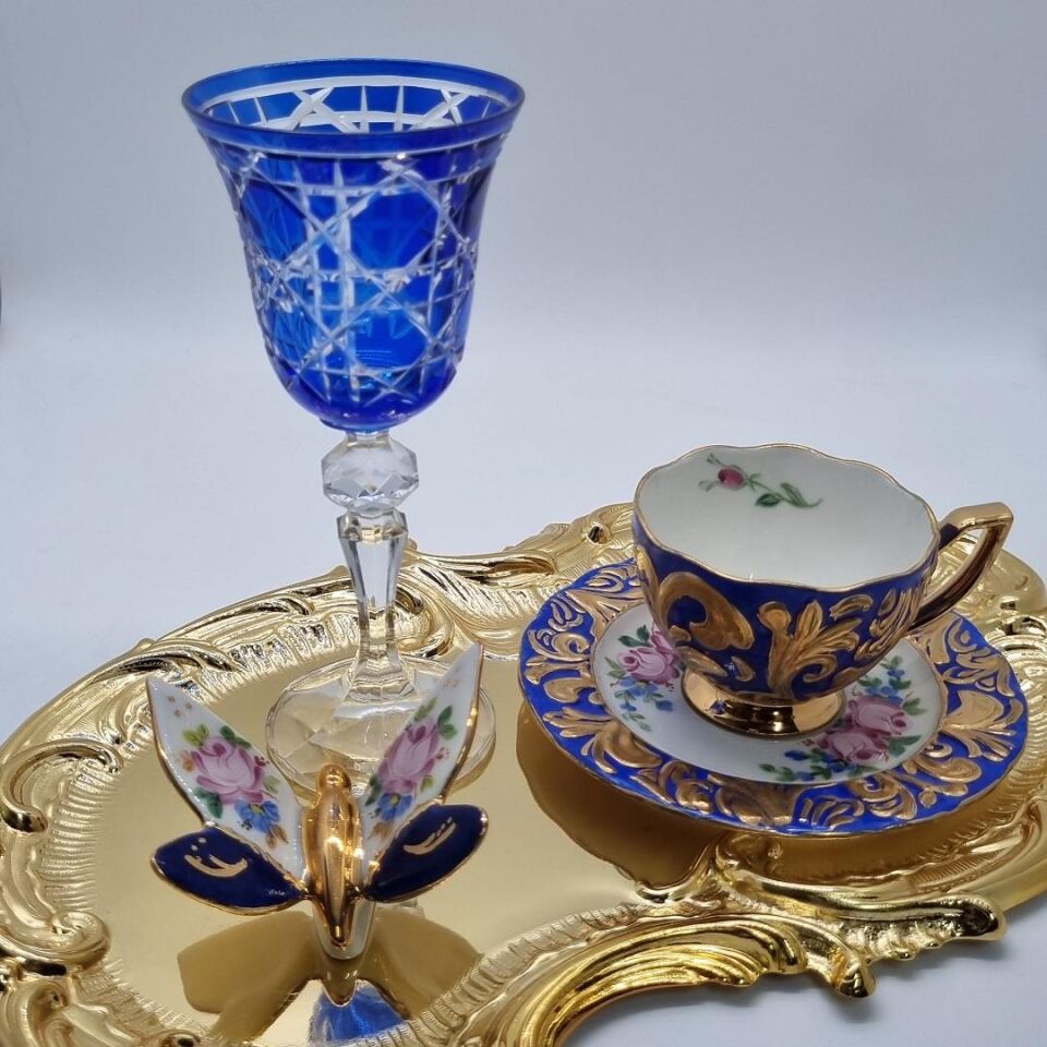 El Boyaması Porselen Kelebek Kobalt