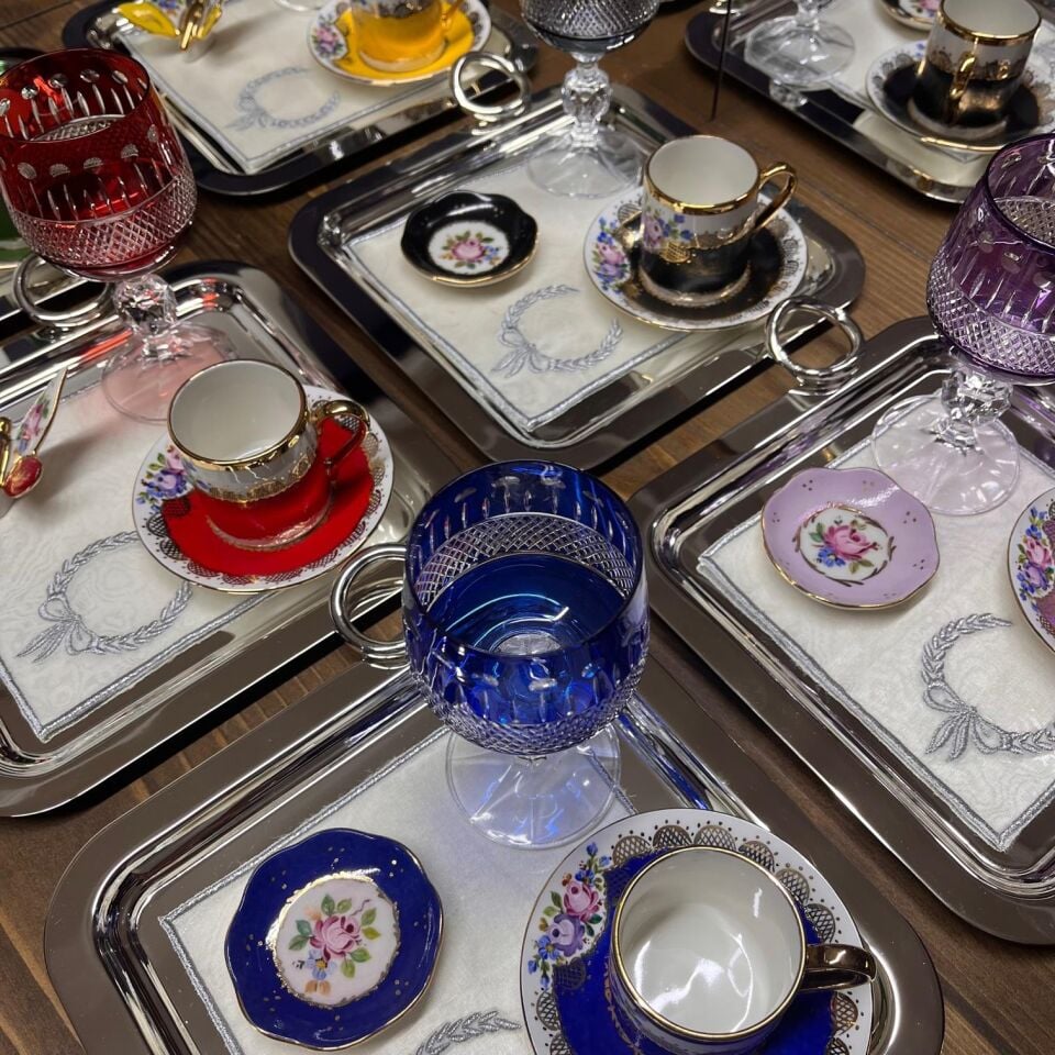 Ödemiş İpeği Tepsi Örtüsü Gümüş