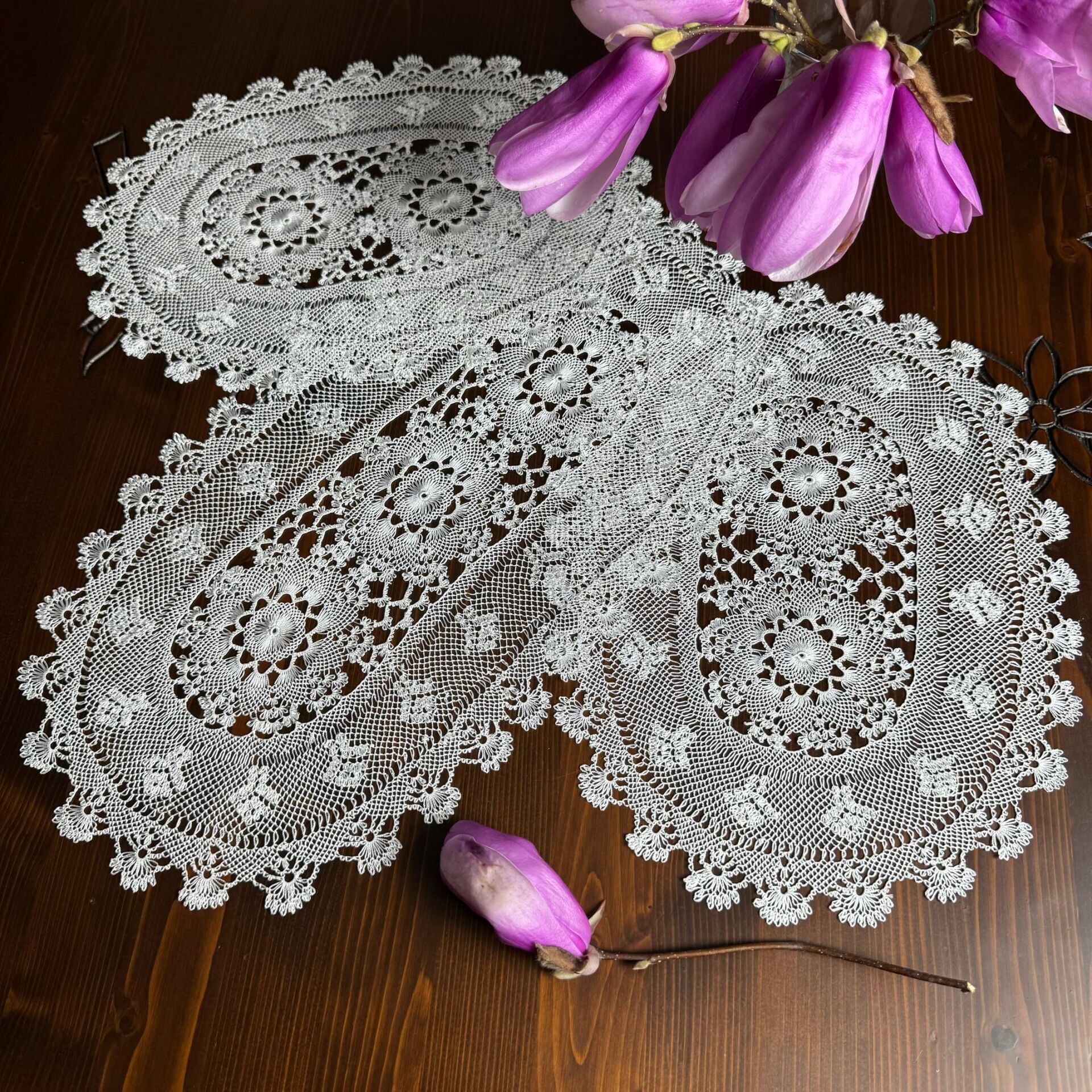 El İşi İğne Oyası Oval 3 Parça Örtü