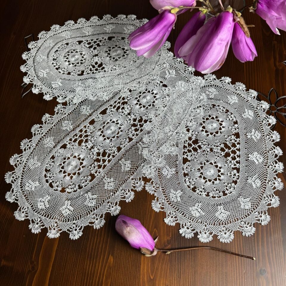 El İşi İğne Oyası Oval 3 Parça Örtü