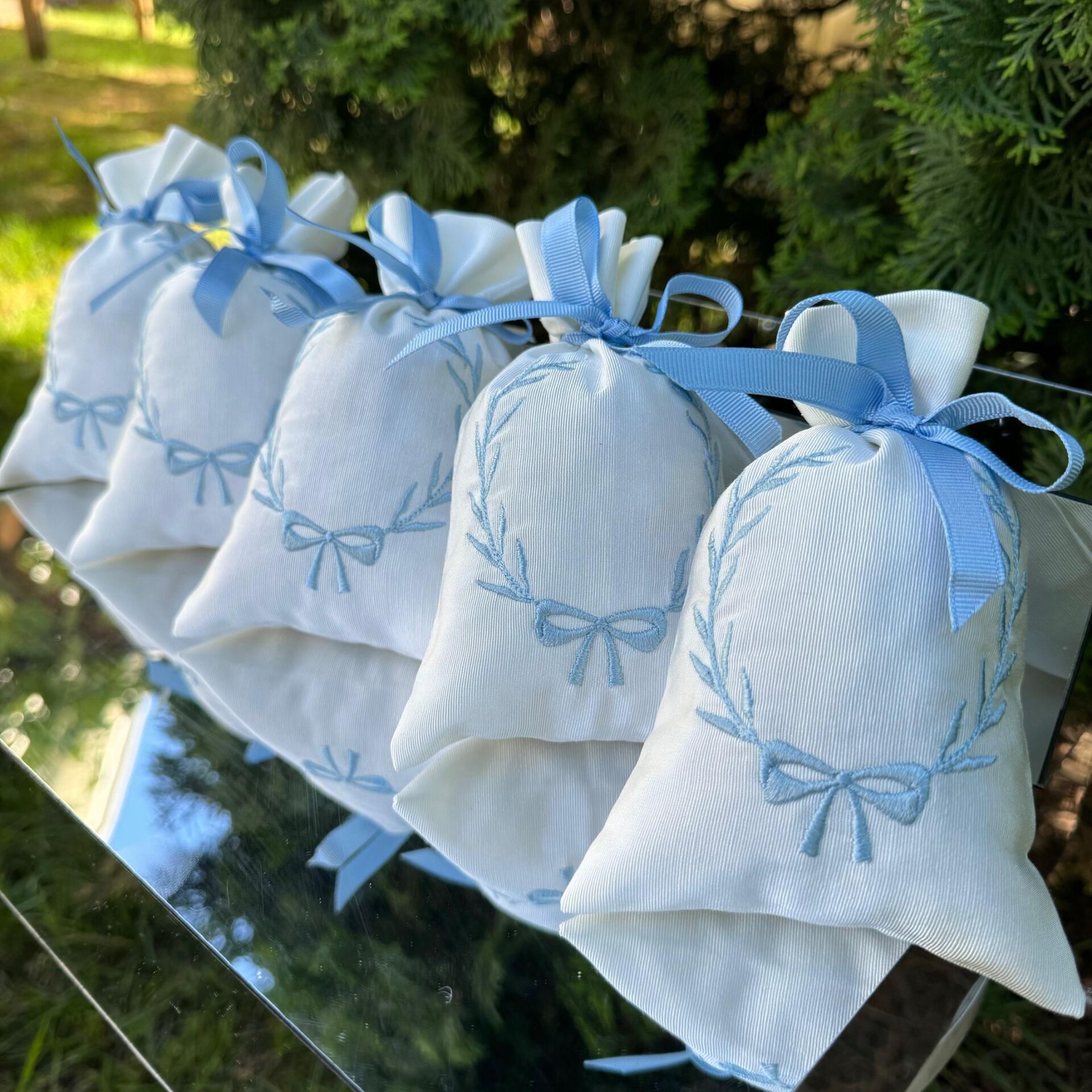 5'li Çelenk Nakışlı Hediyelik Lavanta Kesesi Mavi