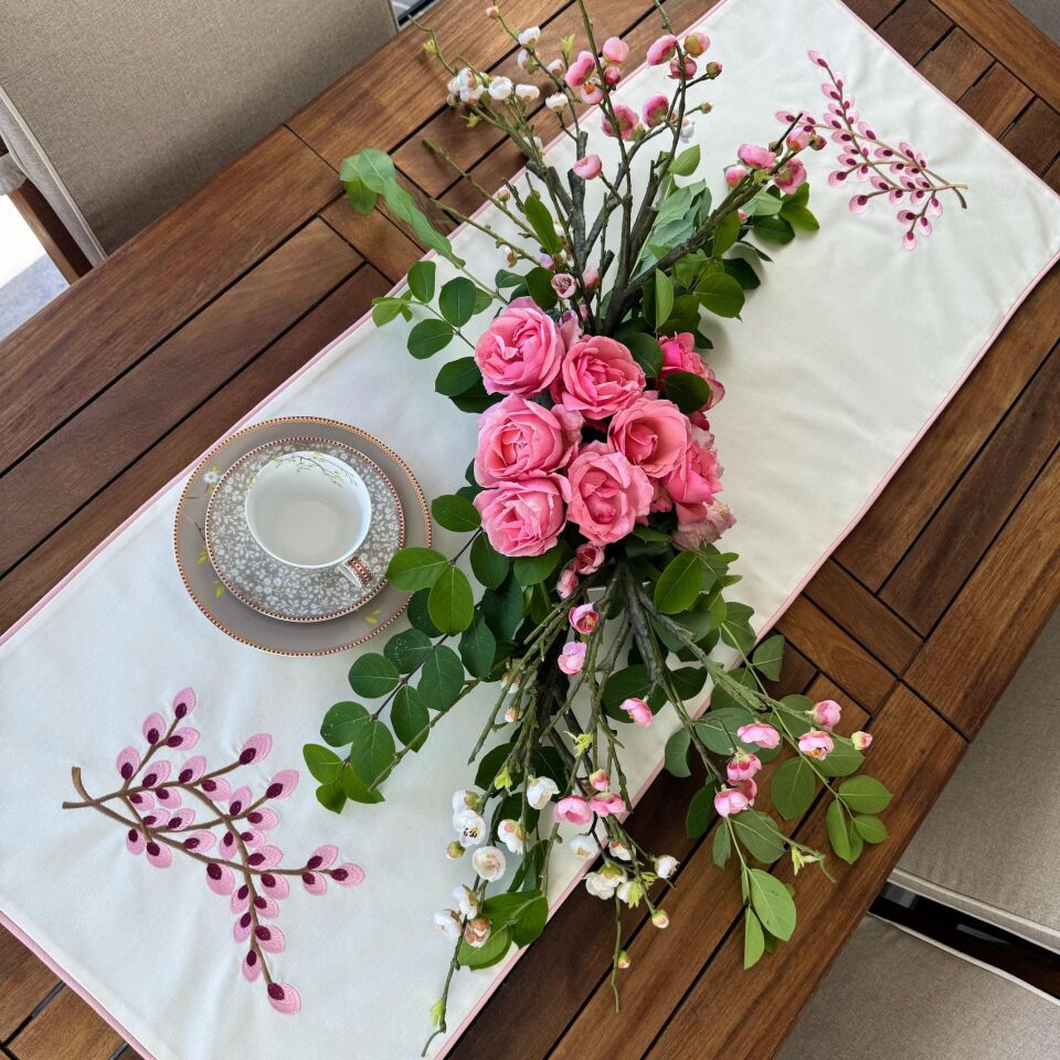 Bahar Dalı İşlemeli Astarlı/Biyeli Runner