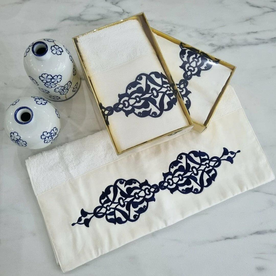 Lacivert Rumi Nakışlı Yüz Havlusu