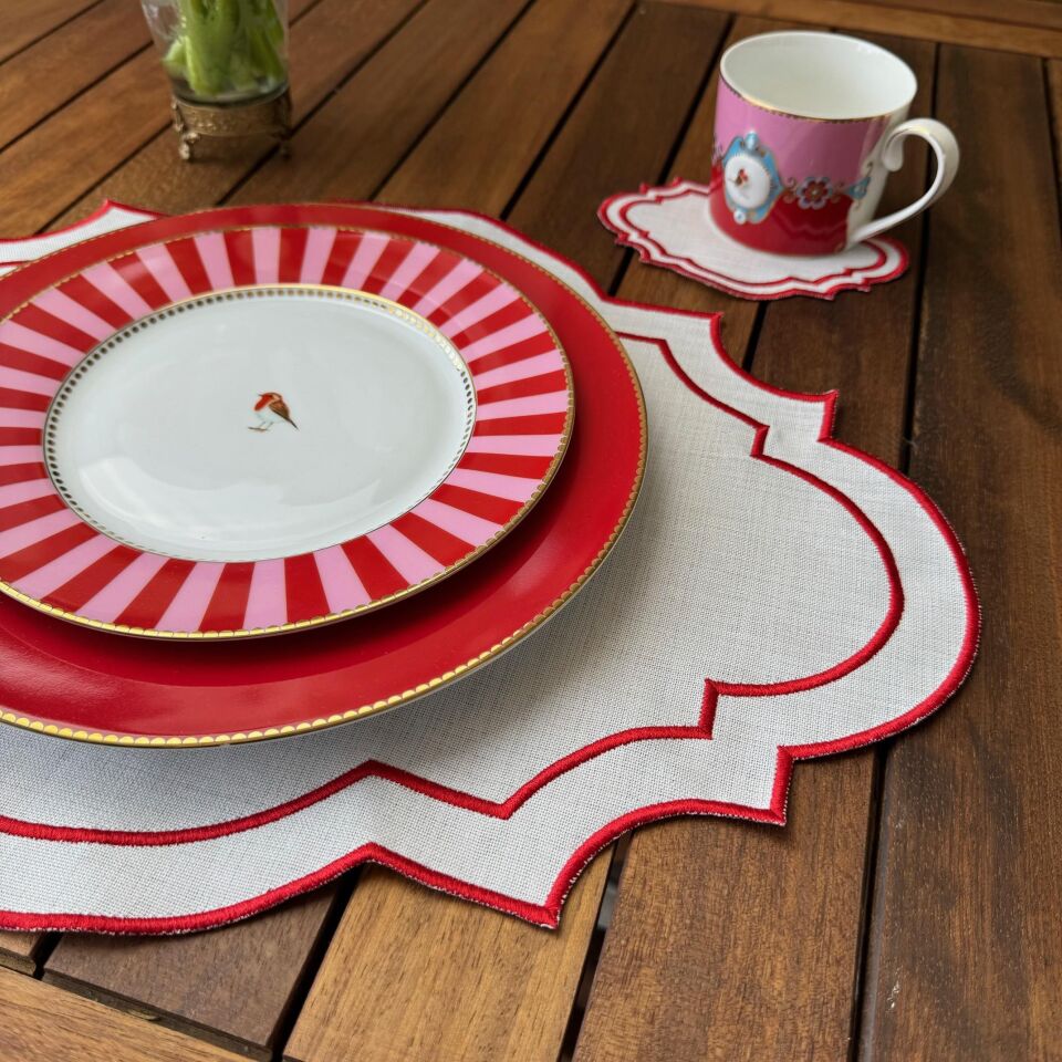 Mira Kırmızı 4'lü Amerikan Servis