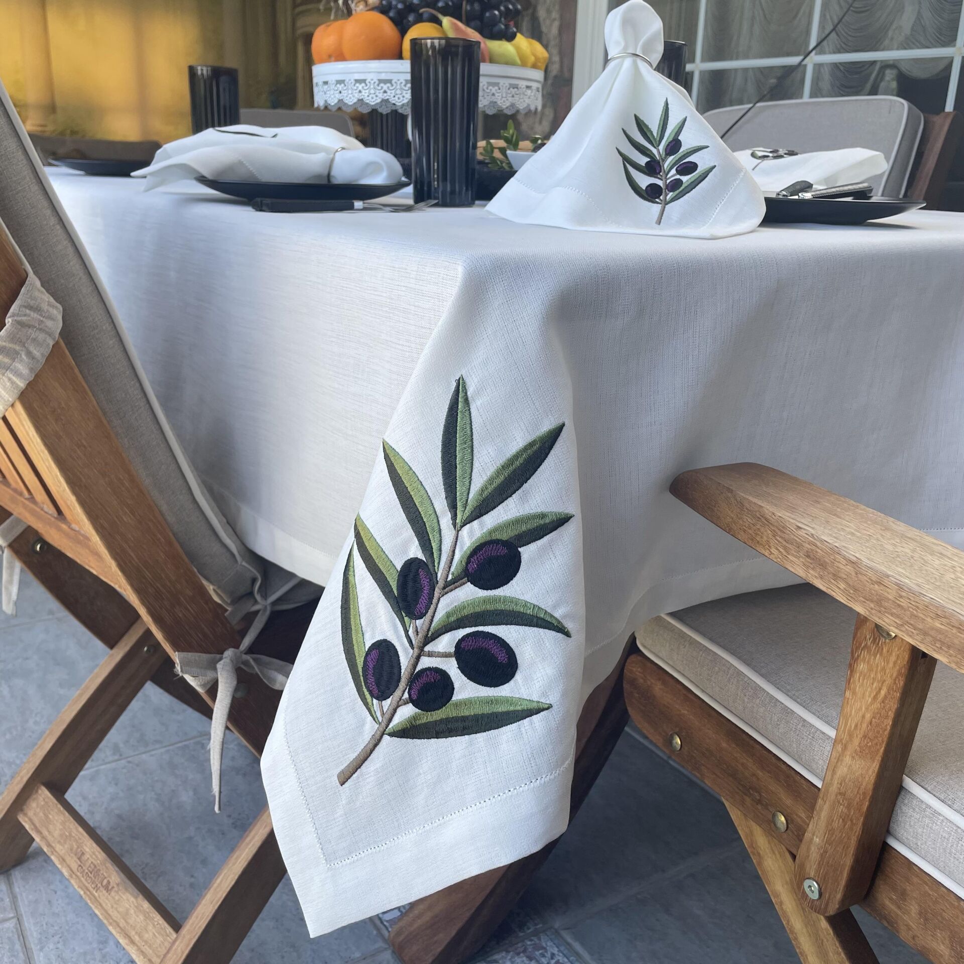 Zeytin Dalı Nakışlı Masa Örtüsü Ve Peçete