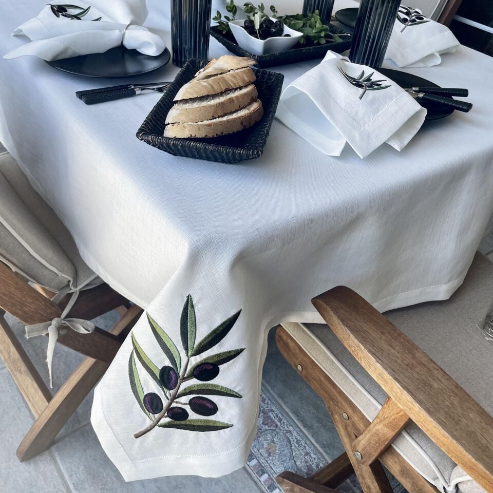 Zeytin Dalı Nakışlı Masa Örtüsü Ve Peçete