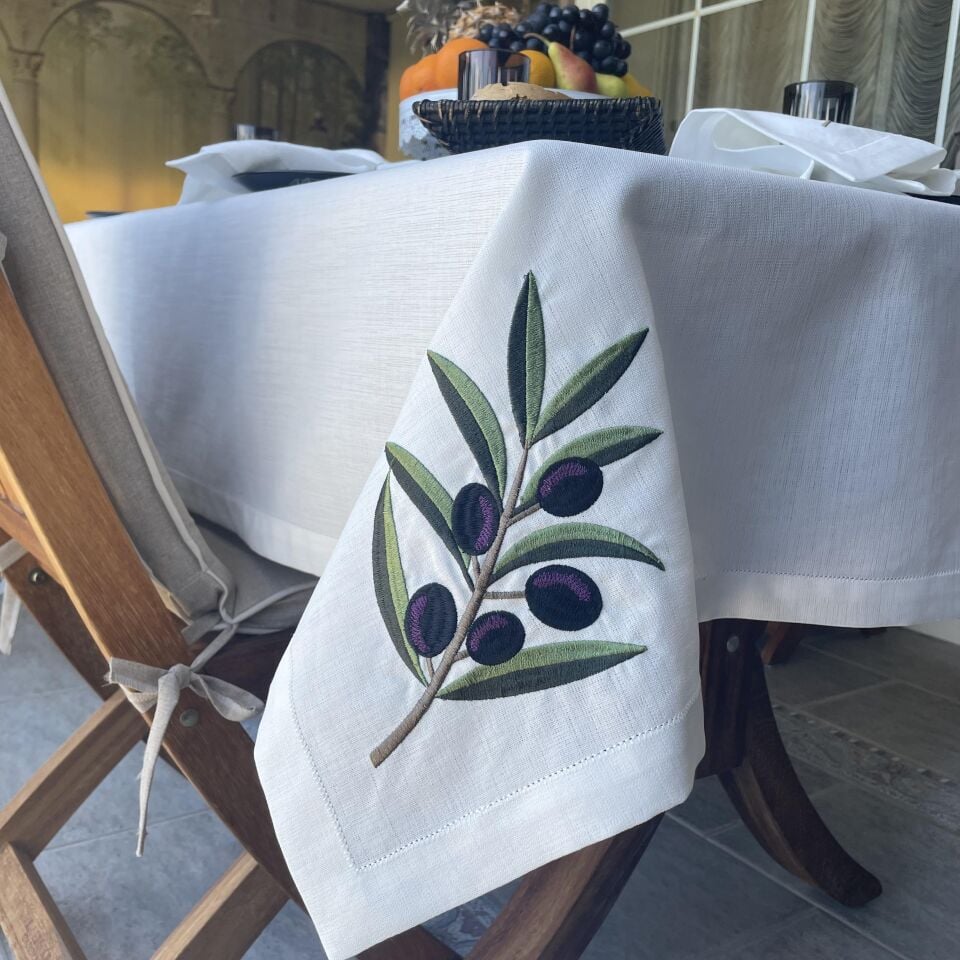 Zeytin Dalı Nakışlı Masa Örtüsü Ve Peçete